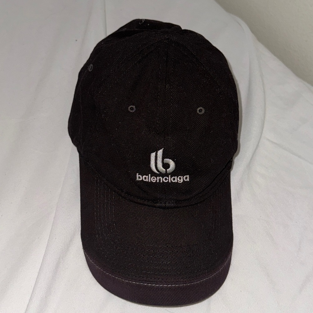 Balenciaga Cap